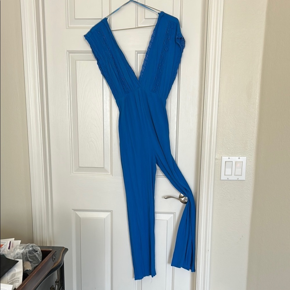 Love Tree Blue Wrap-Style Jumpsuit with V-Neckline and Flared Legs Sz S
